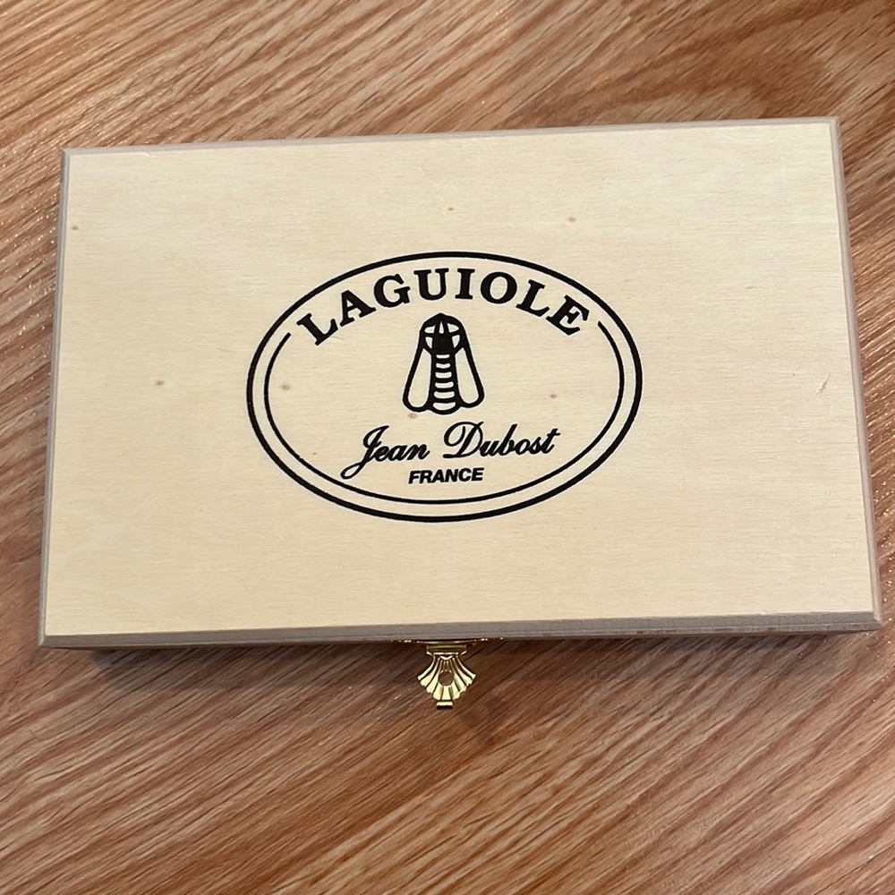 NWT- Laguiole Jean Dubost set of 4 spreader knives